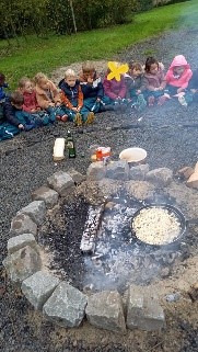 Classe du dehors en maternelles -- atelier dans la nature