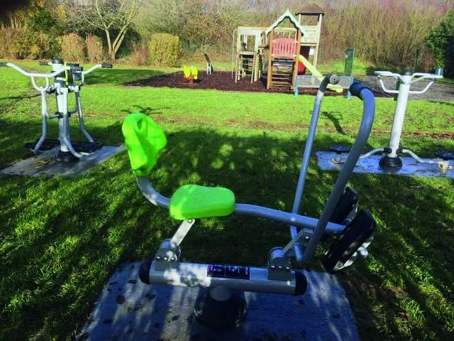 L'espace sportif de la Wastinelle à Silly : appareils de fitness en plein air et plaine de jeux