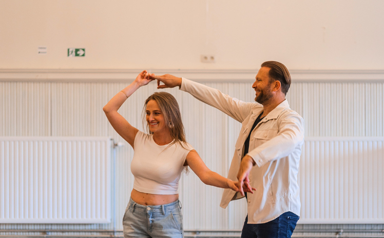 L’Évidence by D&C – Cours de bachata et rock 4 temps